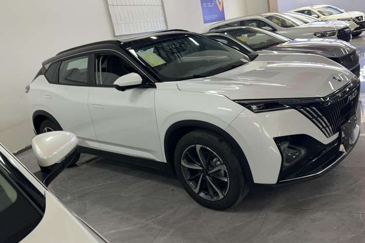 Used Dongfeng Aeolus Mage 2024 HONOR Edition DH-i 1.5T Luxury Model Exterior 2