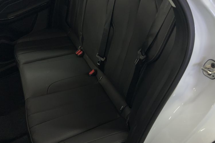 Used Dongfeng Aeolus Mage 2024 HONOR Edition DH-i 1.5T Luxury Model Interior 1
