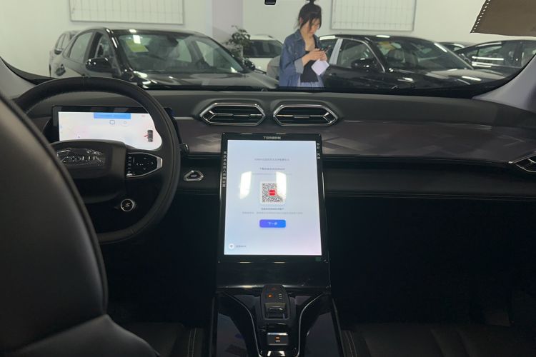 Used Dongfeng Aeolus Mage 2024 HONOR Edition DH-i 1.5T Luxury Model Interior 3