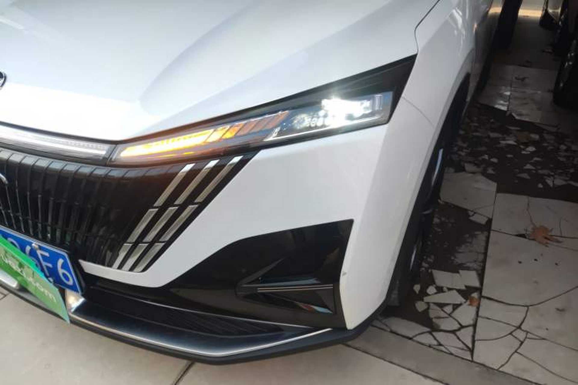 Used Dongfeng Aeolus Mage 2024 Honor Edition 1.5T Luxury Model Left Front Headlight