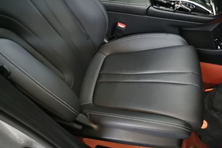 Used Dongfeng Aeolus Mage 2024 Honor Edition 1.5T Luxury Model Right Front Seat