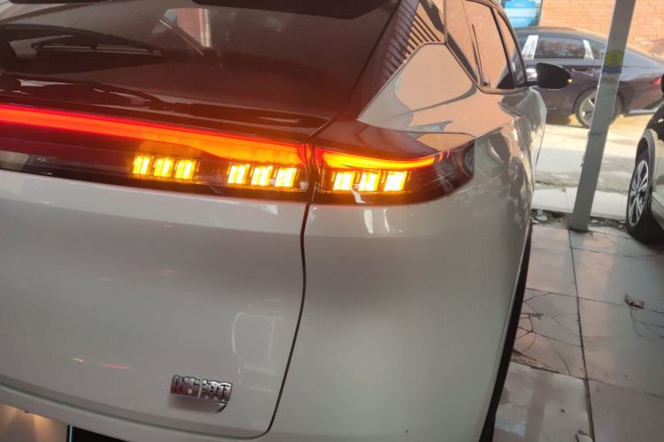 Used Dongfeng Aeolus Mage 2024 Honor Edition 1.5T Luxury Model Right Rear Taillight