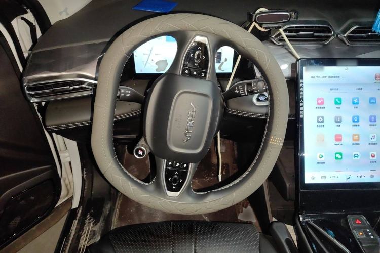 Used Dongfeng Aeolus Mage 2024 HONOR Edition DH-i 1.5T Luxury Model Steering Wheel