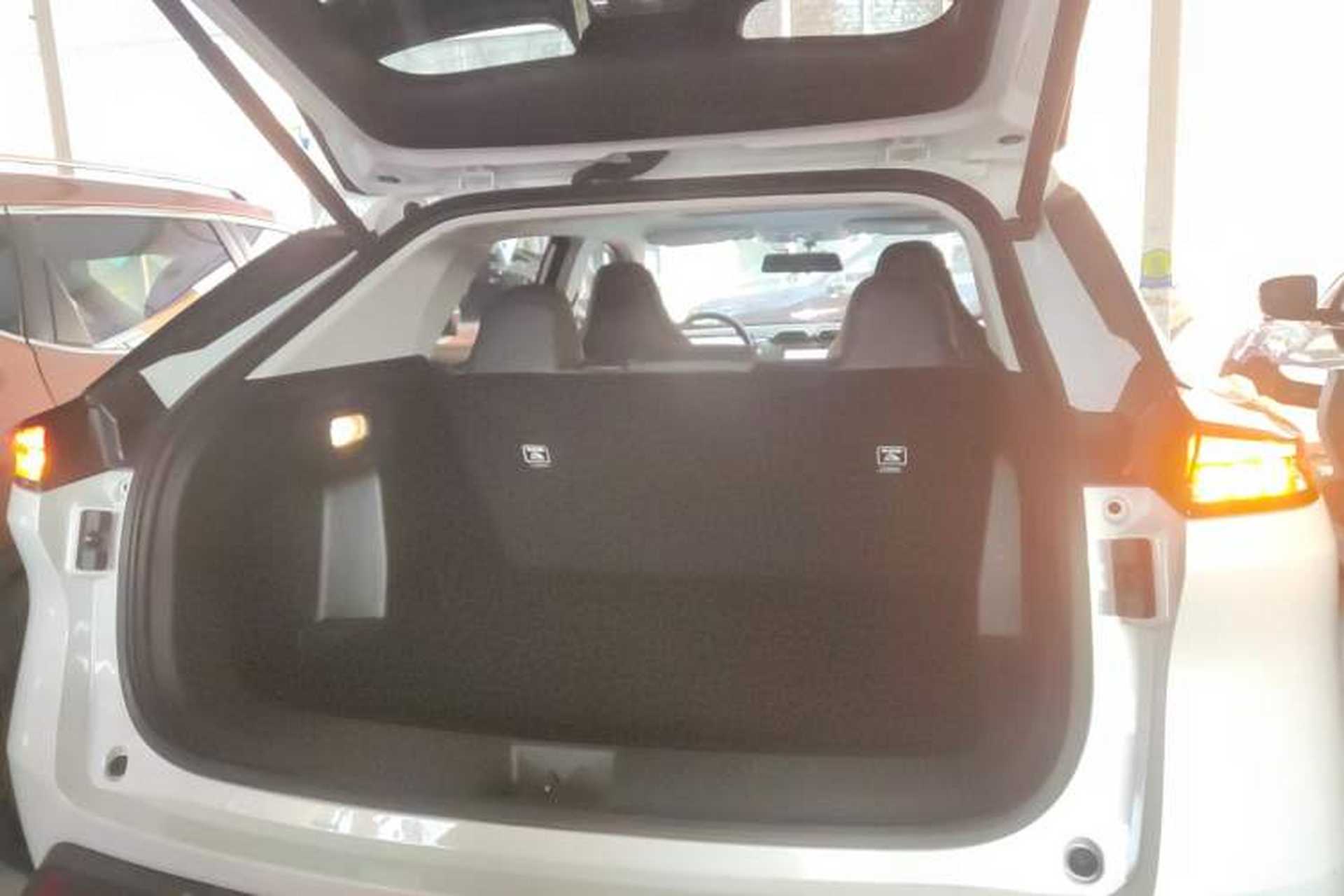 Used Dongfeng Aeolus Mage 2024 Honor Edition 1.5T Luxury Model Trunk