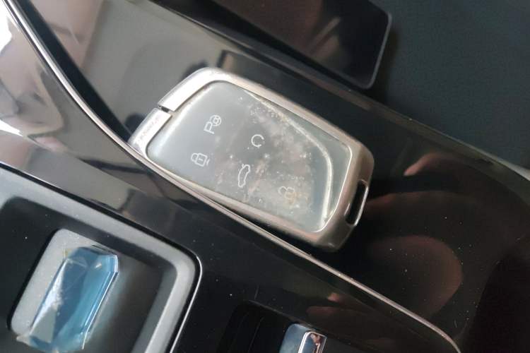 Used Dongfeng Aeolus Mage 2024 Honor Edition 1.5T Luxury Model Vehicle Key
