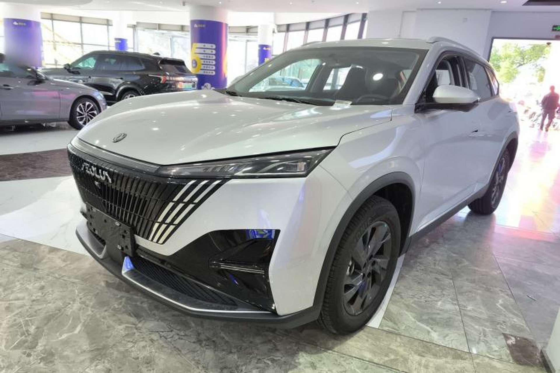 Used Dongfeng Aeolus Mage 2025 1.5T JingShang Edition Front Left 45 Deg