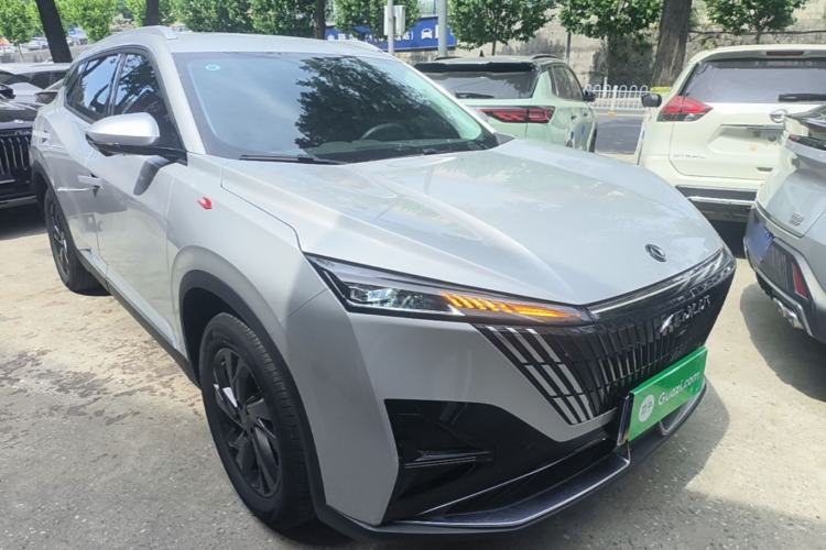 Used Dongfeng Aeolus Mage 2025 1.5T Luxury Version Front Right 45 Deg