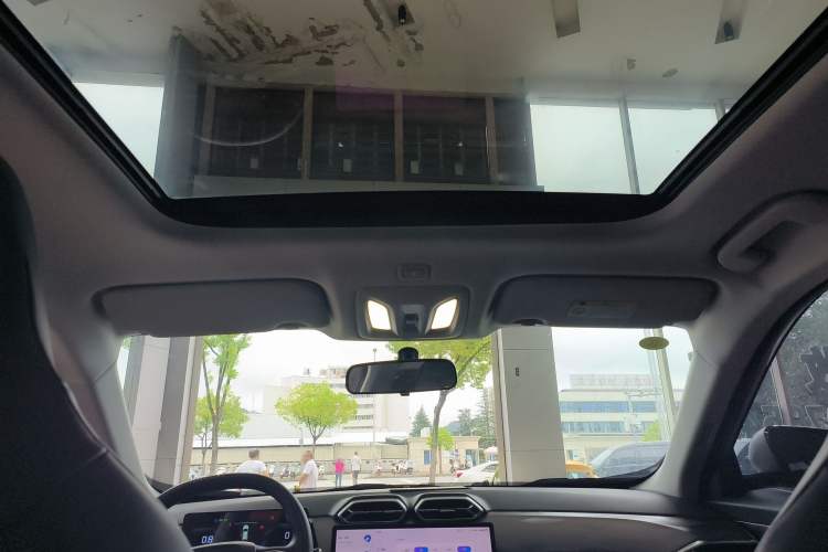 Used Dongfeng Aeolus Mage 2025 1.5T JingShang Edition Headliner