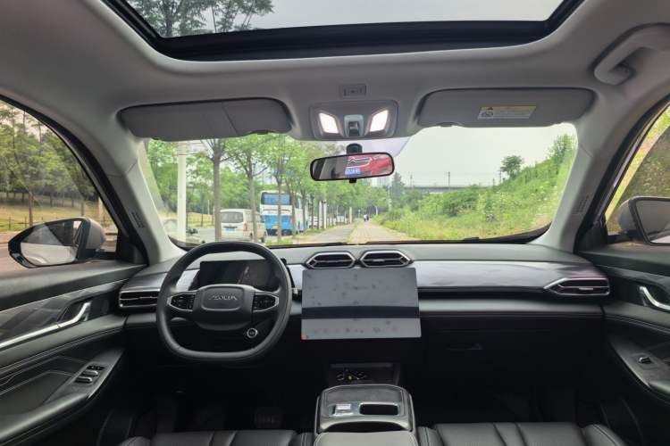 Used Dongfeng Aeolus Mage 2025 1.5T Luxury Version Interior 4