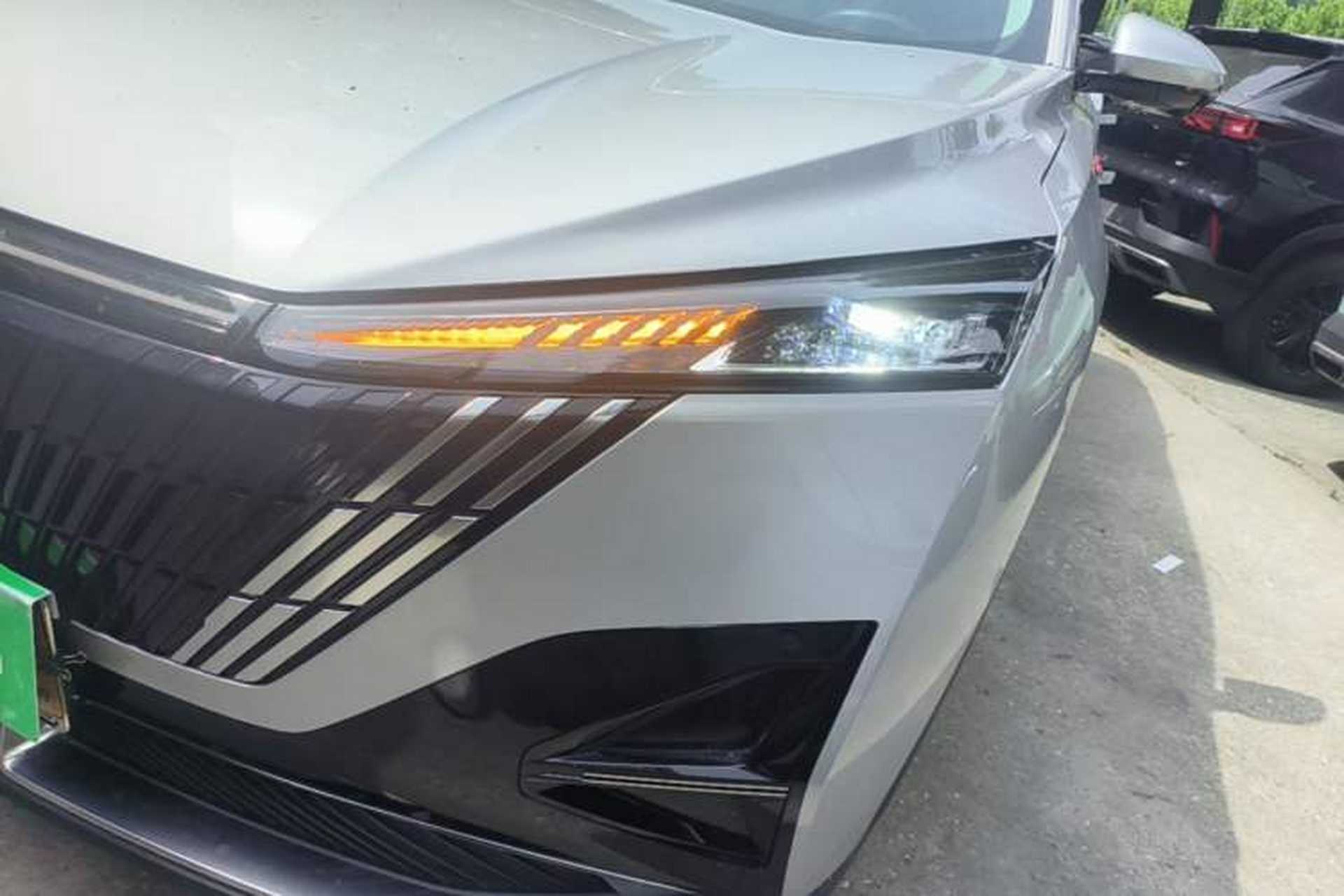 Used Dongfeng Aeolus Mage 2025 1.5T Luxury Version Left Front Headlight