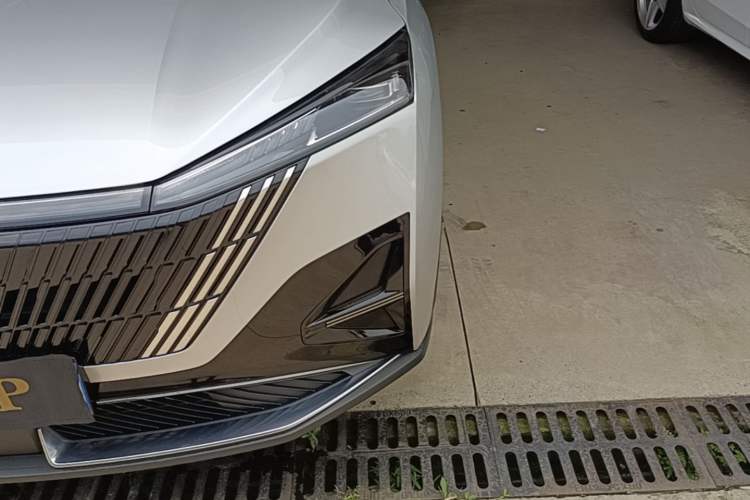 Used Dongfeng Aeolus Mage 2025 1.5T Luxury Version Left Front Headlight