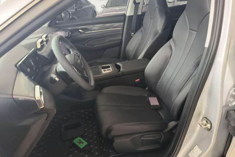 Used Dongfeng Aeolus Mage 2025 1.5T JingShang Edition Left Front Seat