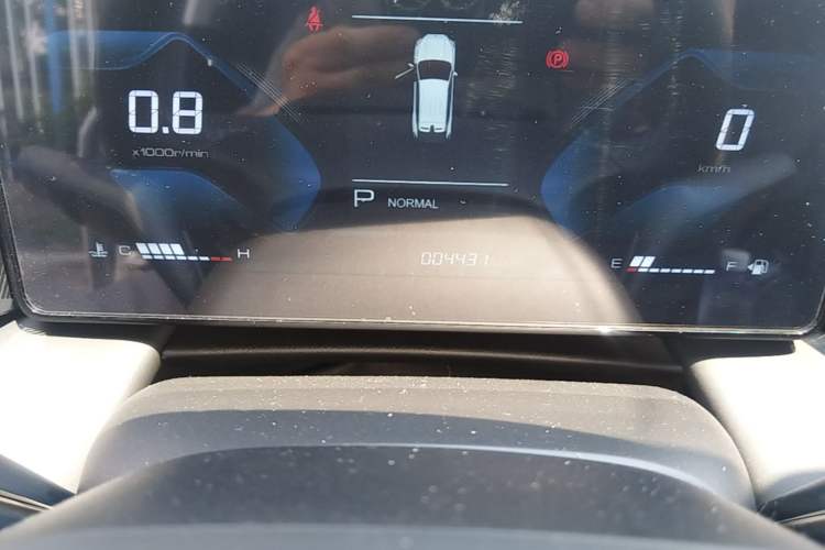 Used Dongfeng Aeolus Mage 2025 1.5T JingShang Edition Odometer Close Up