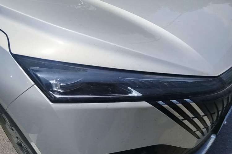Used Dongfeng Aeolus Mage 2025 1.5T JingShang Edition Right Front Headlight