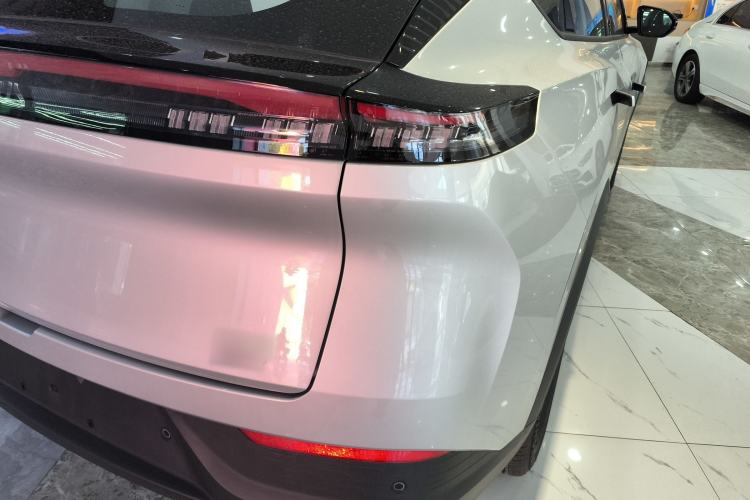 Used Dongfeng Aeolus Mage 2025 1.5T JingShang Edition Right Rear Taillight