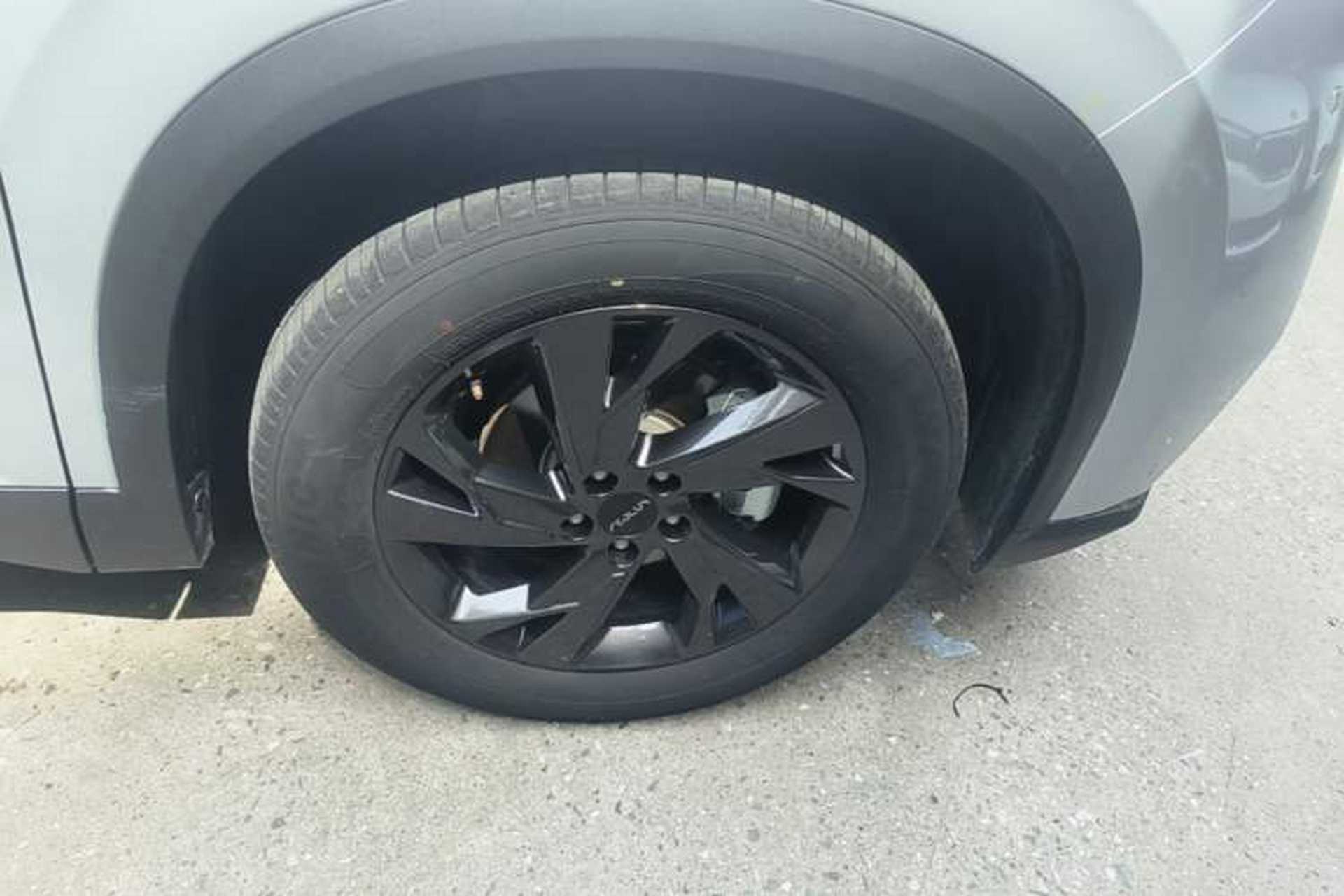 Used Dongfeng Aeolus Mage 2025 1.5T Luxury Version Right Rear Wheel Hub