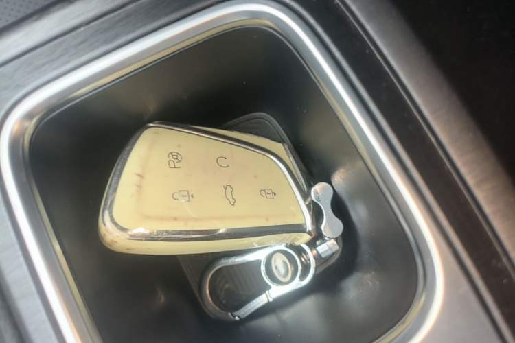 Used Dongfeng Aeolus Mage 2025 1.5T Luxury Version Vehicle Key