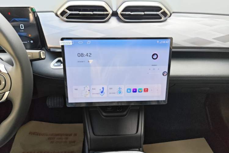 Used Dongfeng Aeolus Mage 2026 Model, 1.5T ZhiShang Version Audio And AC Panel