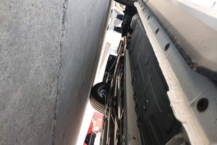 Used Dongfeng Aeolus Mage 2026 Model, 1.5T ZhiShang Version Chassis Front Right
