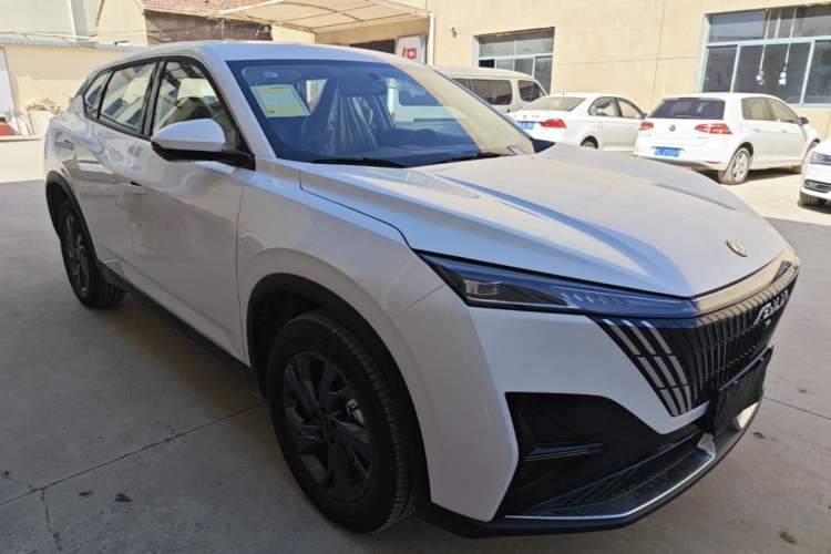 Used Dongfeng Aeolus Mage 2026 Model, 1.5T ZhiShang Version Front Right 45 Deg