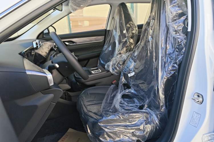 Used Dongfeng Aeolus Mage 2026 Model, 1.5T ZhiShang Version Left Front Seat
