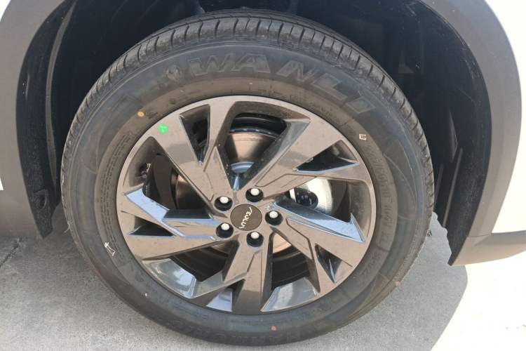 Used Dongfeng Aeolus Mage 2026 Model, 1.5T ZhiShang Version Right Front Wheel Hub