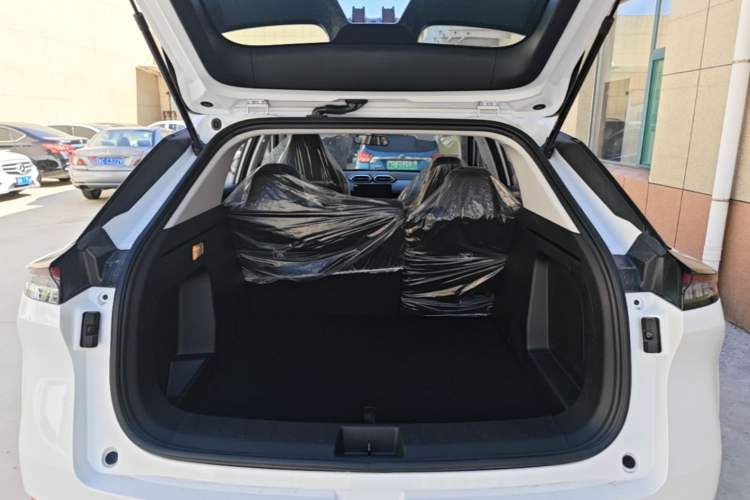 Used Dongfeng Aeolus Mage 2026 Model, 1.5T ZhiShang Version Trunk