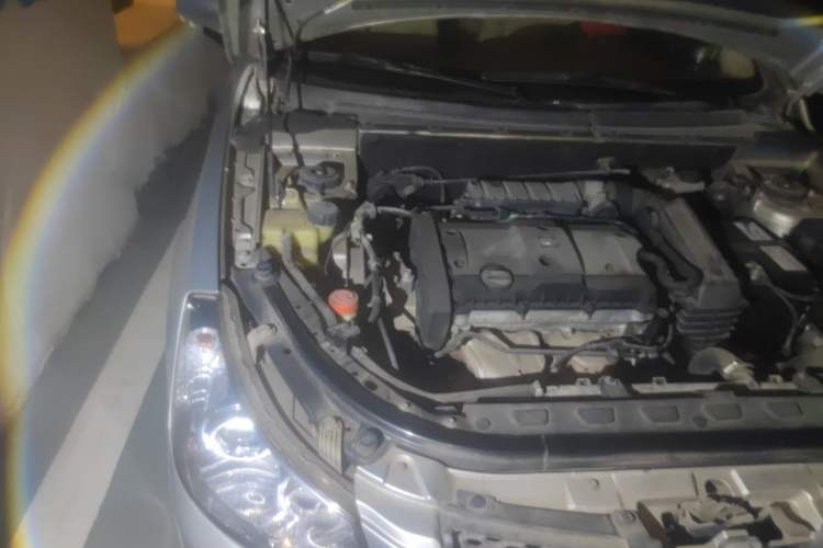 Used Dongfeng Aeolus S30 2009 1.6L Automatic Luxury Model Engine Bay Right