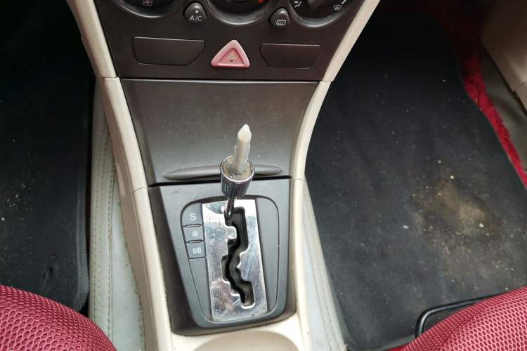 Used Dongfeng Aeolus S30 2009 1.6L Automatic Zunya Model Gear Lever