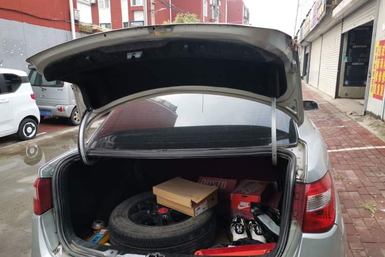 Used Dongfeng Aeolus S30 2009 1.6L Automatic Zunya Model Trunk