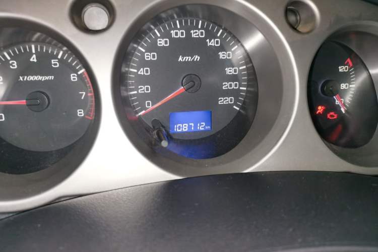 Used Dongfeng Aeolus S30 2011 1.6L Manual Zunya Model Odometer Close Up