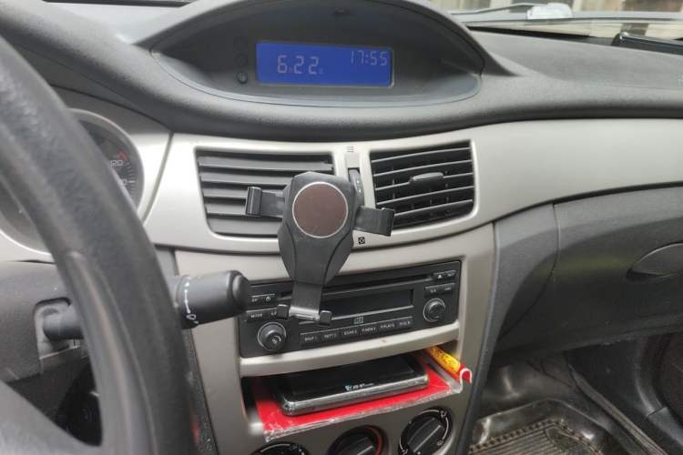 Used Dongfeng Aeolus S30 2011 1.6L Automatic Zunya Model Audio And AC Panel
