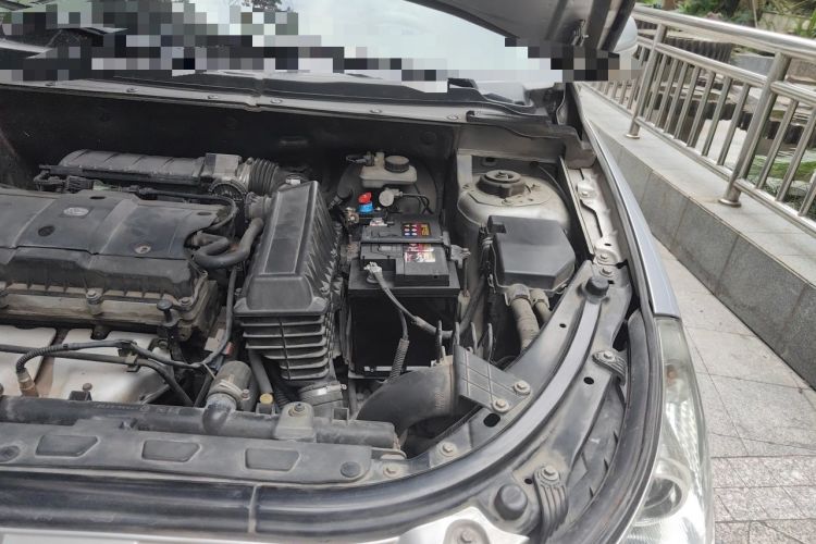 Used Dongfeng Aeolus S30 2011 1.6L Automatic Zunya Model Engine Bay Left