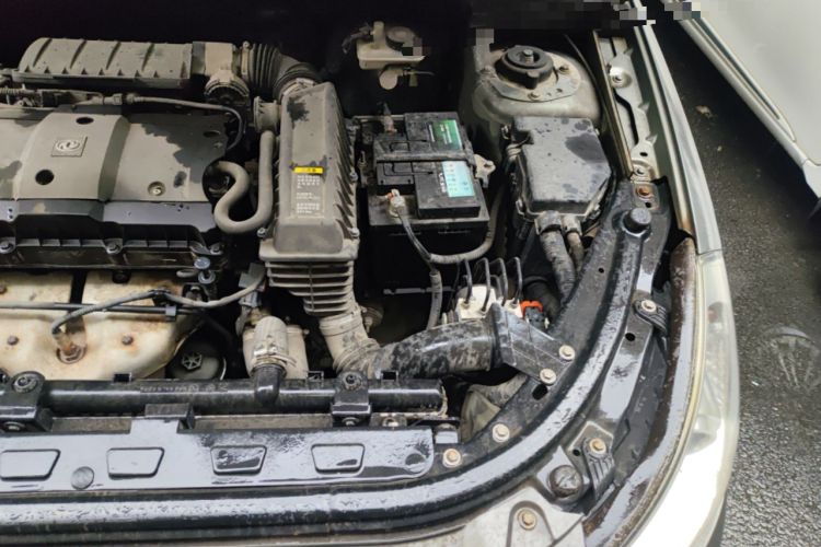 Used Dongfeng Aeolus S30 2011 1.6L Manual Zunya Model Engine Bay Left