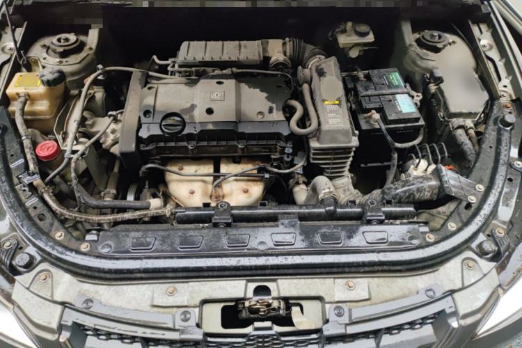 Used Dongfeng Aeolus S30 2011 1.6L Manual Zunya Model Engine Bay