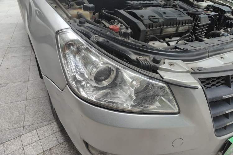 Used Dongfeng Aeolus S30 2011 1.6L Automatic Zunya Model Right Front Headlight