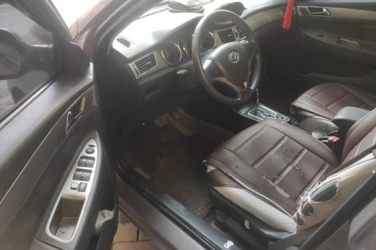 Used Dongfeng Aeolus S30 2011 1.6L Automatic Zunya Model Driver Seat