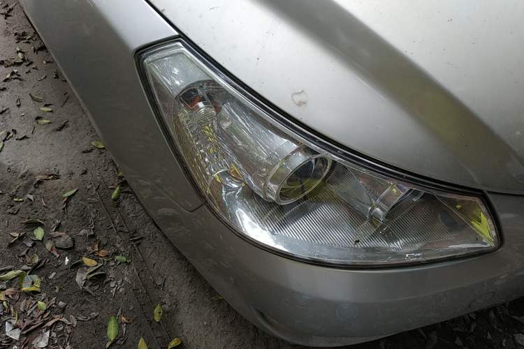 Used Dongfeng Aeolus S30 2011 1.6L Automatic Zunya Model Right Front Headlight