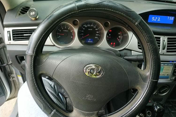 Used Dongfeng Aeolus S30 2011 1.6L Automatic Zunya Model Steering Wheel