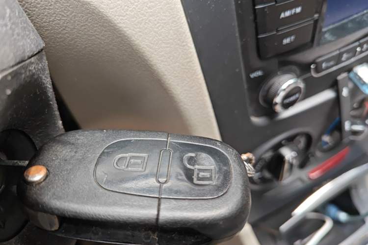 Used Dongfeng Aeolus S30 2011 1.6L Automatic Zunya Model Vehicle Key