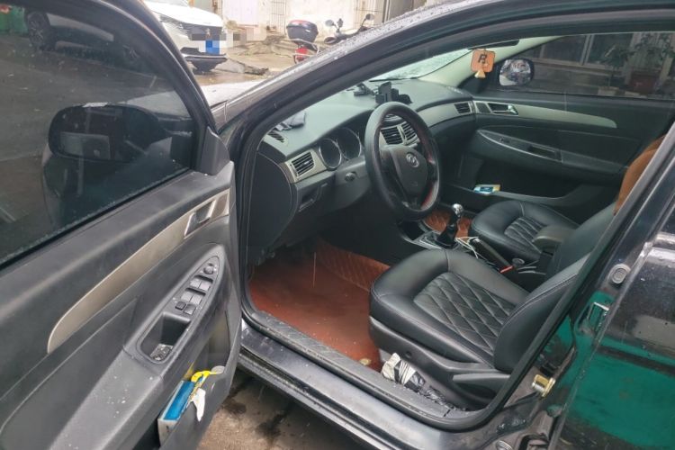 Used Dongfeng Aeolus S30 2012 1.6L Manual Zunya Model Driver Seat
