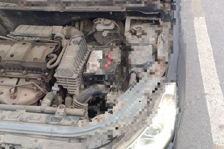 Used Dongfeng Aeolus S30 2012 1.6L Manual Zunya Model Engine Bay Left
