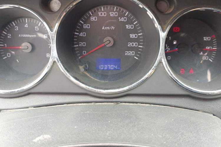 Used Dongfeng Aeolus S30 2012 1.6L Manual Zunya Model Odometer Close Up
