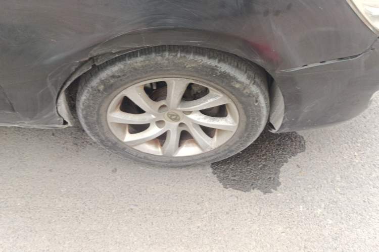 Used Dongfeng Aeolus S30 2012 1.6L Manual Zunya Model Right Front Wheel Hub