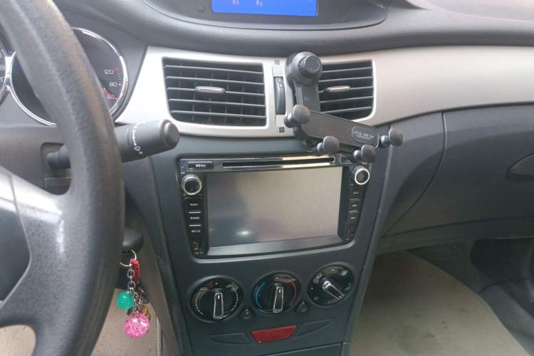 Used Dongfeng Aeolus S30 2012 1.6L Manual Zunya Model Audio And AC Panel