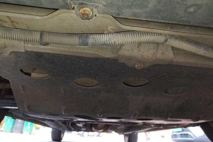 Used Dongfeng Aeolus S30 2012 1.6L Automatic Zunya Model Chassis Front