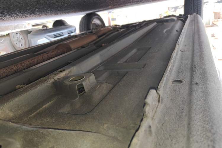 Used Dongfeng Aeolus S30 2012 1.6L Automatic Zunya Model Chassis Front Right
