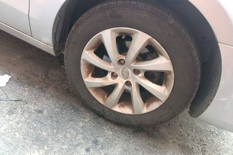 Used Dongfeng Aeolus S30 2012 1.6L Manual Zunya Model Right Front Wheel Hub