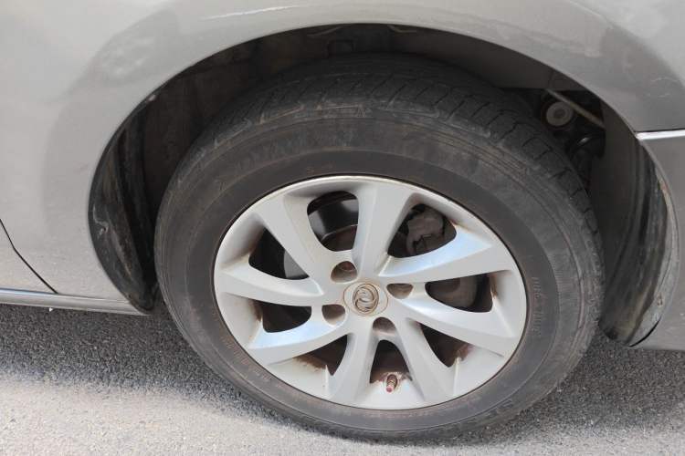 Used Dongfeng Aeolus S30 2012 1.6L Automatic Zunya Model Right Front Wheel Hub