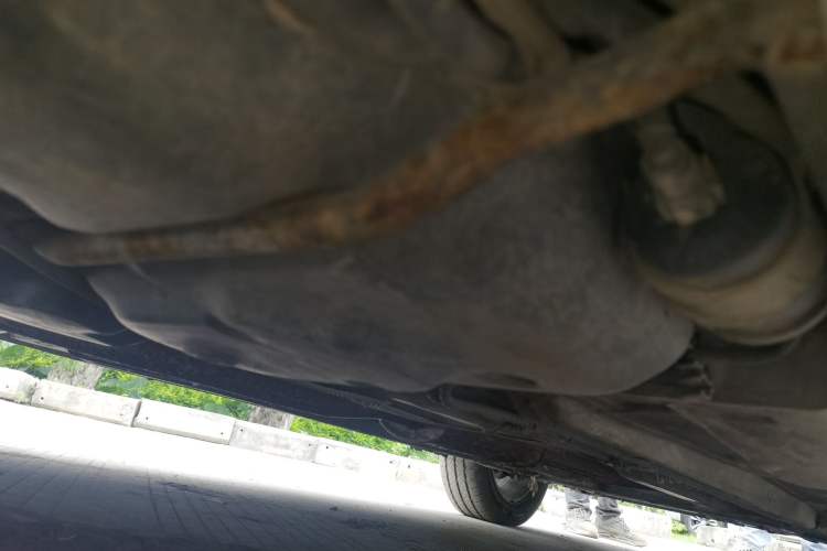 Used Dongfeng Aeolus S30 2013 1.6L Manual Entry-Level Model Chassis Rear Right